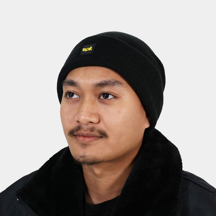 Epik Charcoal Black Thermal Beanie Front model