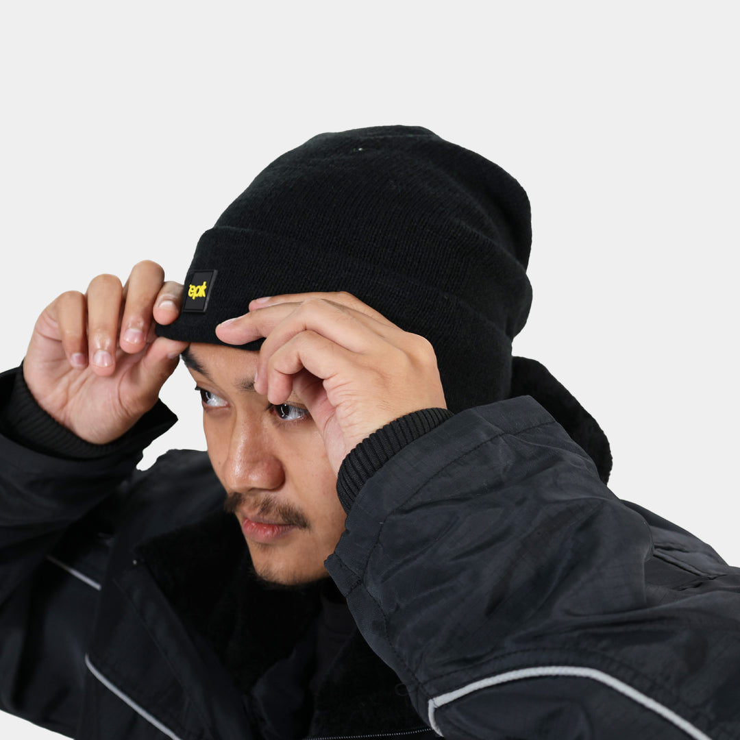 Epik Heavyweight Thermal Beanie Black Charcoal pose model