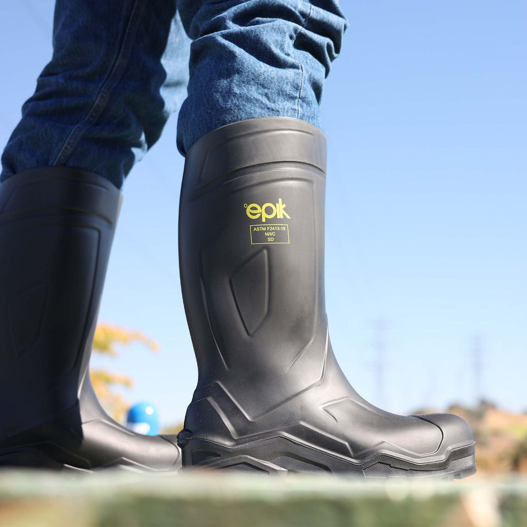 Epik Power Safety Toe Maintenance Black Boot Outdoor Shot