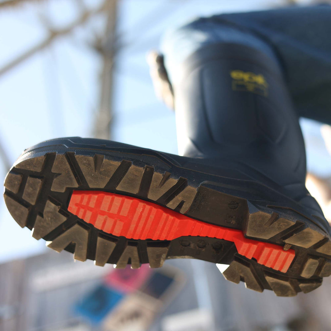 Epik Power Safety Toe Maintenance Black Boot Close Up Tread