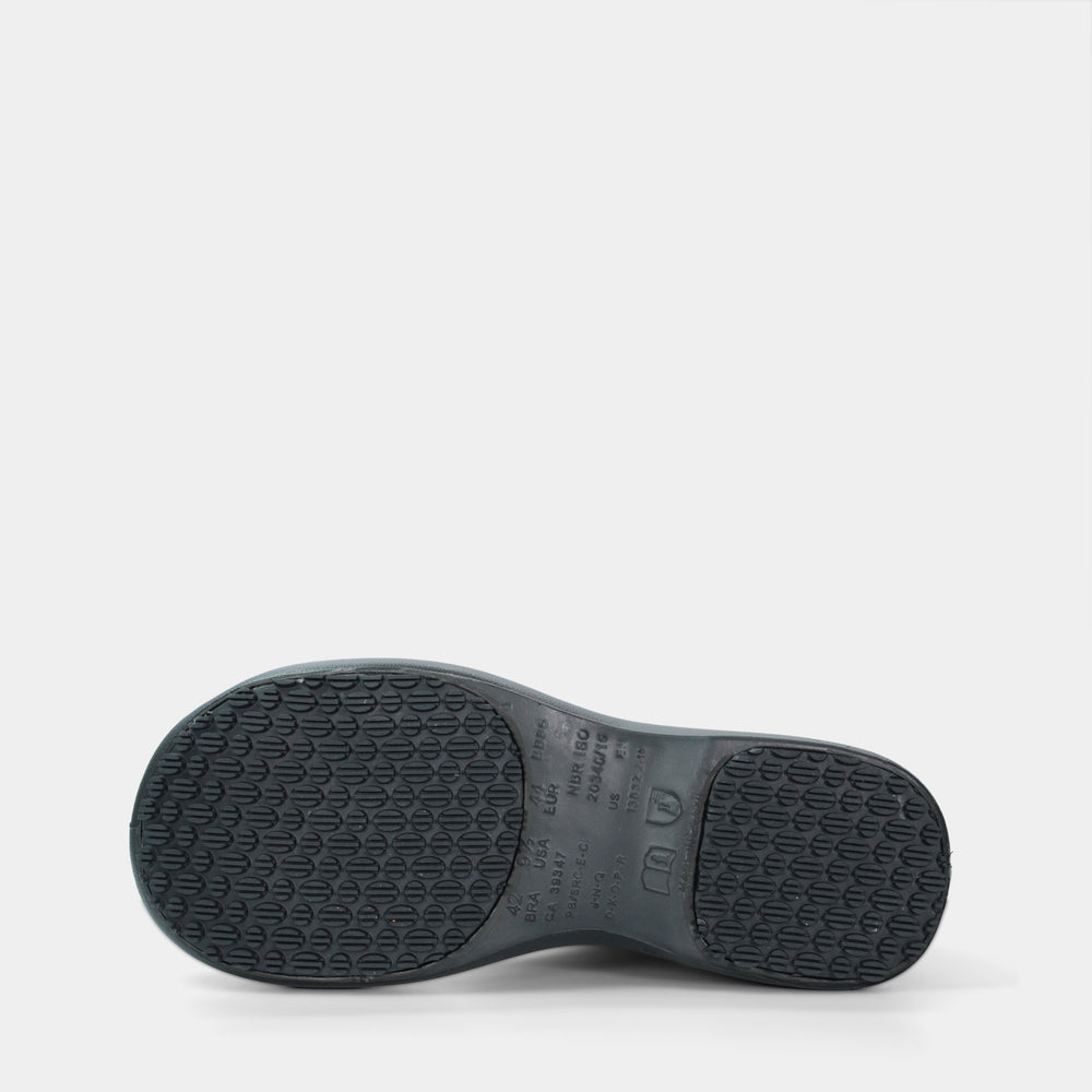 Epik Trace Lightweight Slip Resistant Boot in Black Bottom