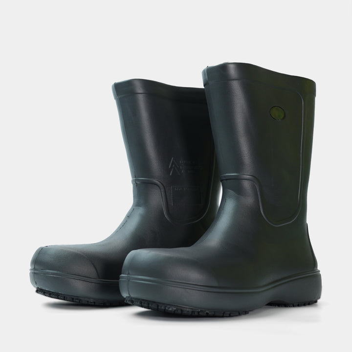 Epik Trace Lightweight Slip Resistant Boot in Black Front Pair